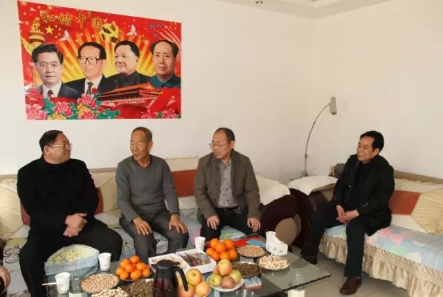 龍鋼集團公司黨政工領(lǐng)導到韓城片區(qū)看望慰問離退休老干部