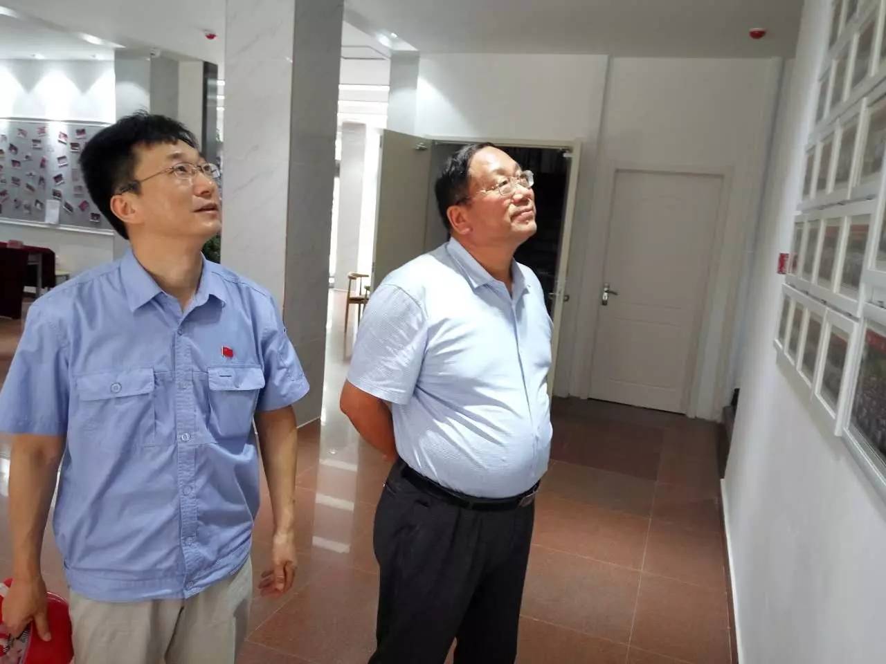 龍鋼集團(tuán)公司董事長、總經(jīng)理董銀師到西鋼、紅光物流公司調(diào)研