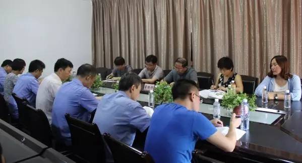 董銀師、史明奇一行到西鋼、紅光物流公司檢查黨風(fēng)廉政建設(shè)工作