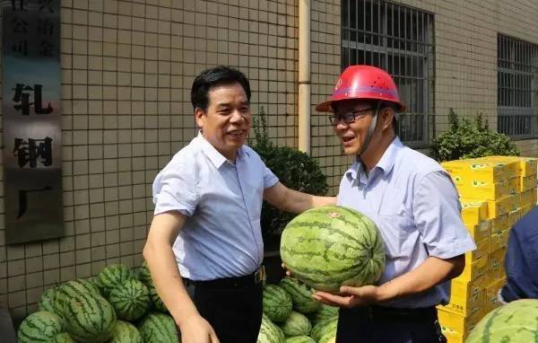 董銀師、劉光明、陳輝赴基層單位慰問(wèn)送清涼
