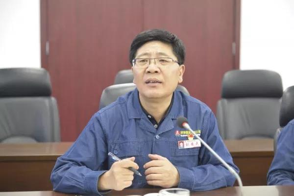 楊召朋陪同西安市政道橋建設公司薛健一行調(diào)研鋼渣處理項目 楊召朋陪同西安市政道橋建設公司薛健一行調(diào)研鋼渣處理項目