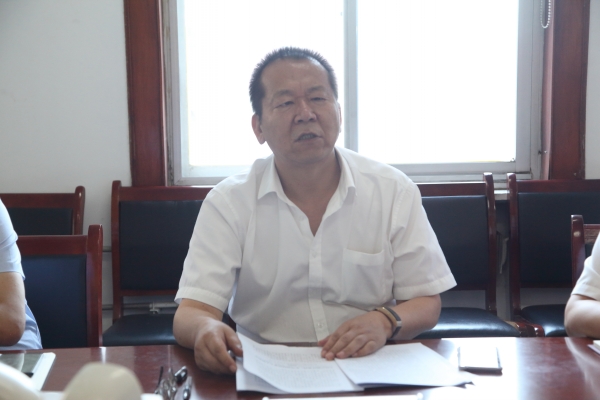 龍鋼集團(tuán)黨委理論學(xué)習(xí)中心組進(jìn)行“不忘初心、牢記使命”專題學(xué)習(xí)