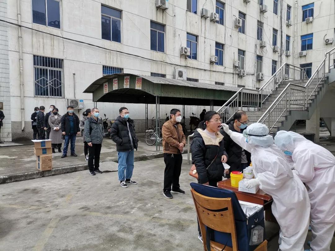 有序、有底！龍鋼集團韓城返崗職工進行核酸檢測硬核復(fù)工