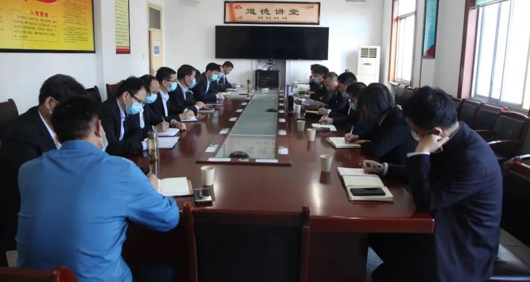 龍鋼集團黨委理論學習中心組專題學習習近平總書記來陜考察重要講話