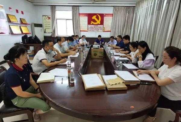 禹宏置業(yè)公司召開(kāi)清潔運(yùn)輸工作專(zhuān)題會(huì)