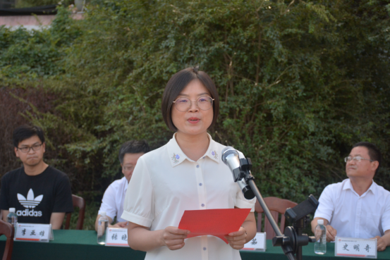 張揚(yáng)活力展風(fēng)采 同心共筑非鋼夢(mèng)——龍鋼集團(tuán)舉辦“迎國慶”全民健身廣播體操展演
